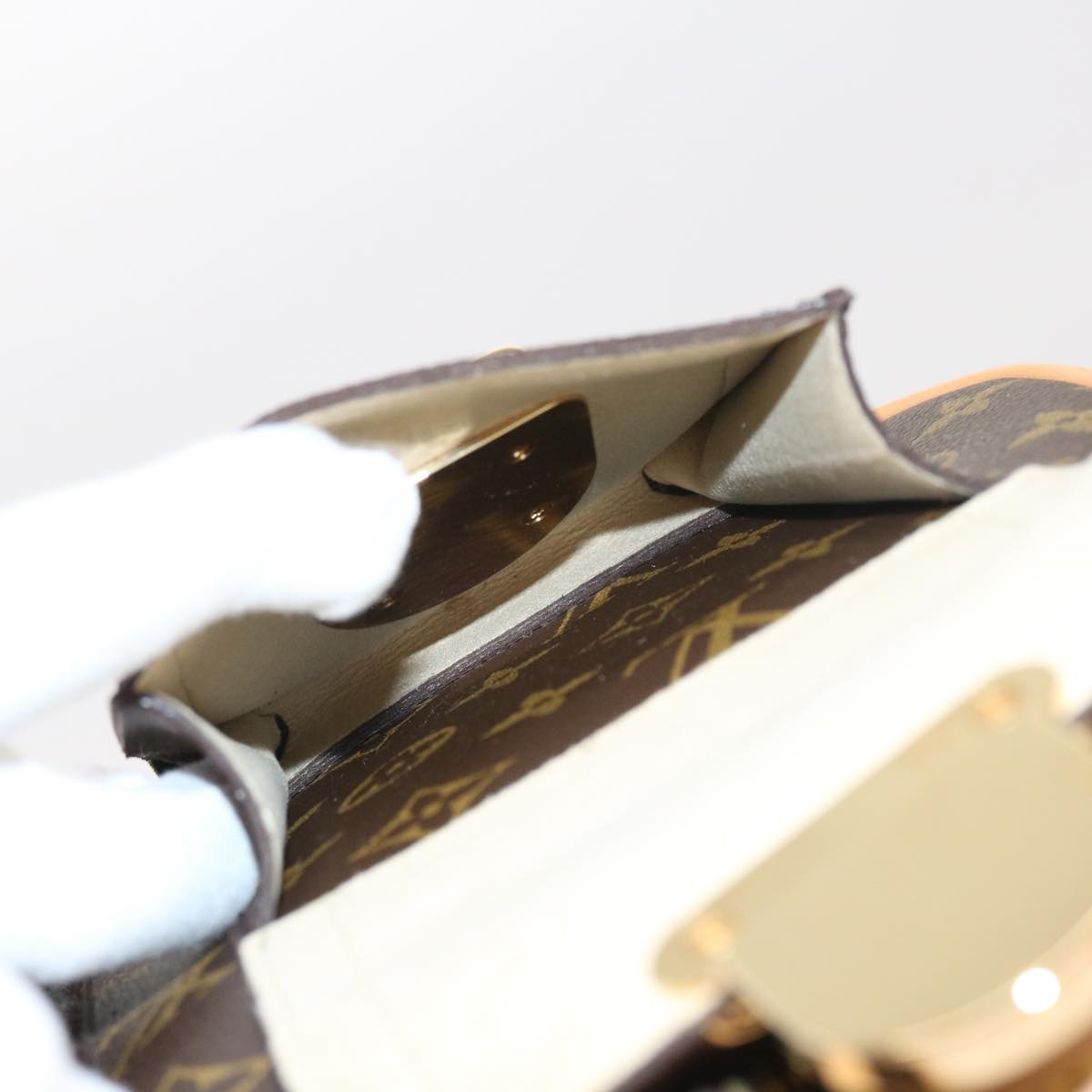 LO-LV bags 6471