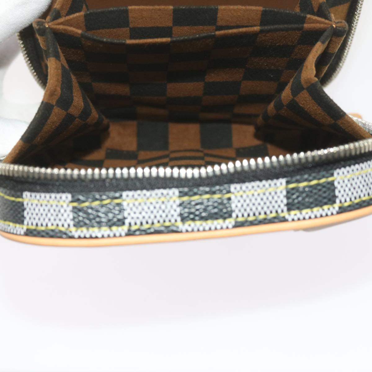 LO-LV bags 1985