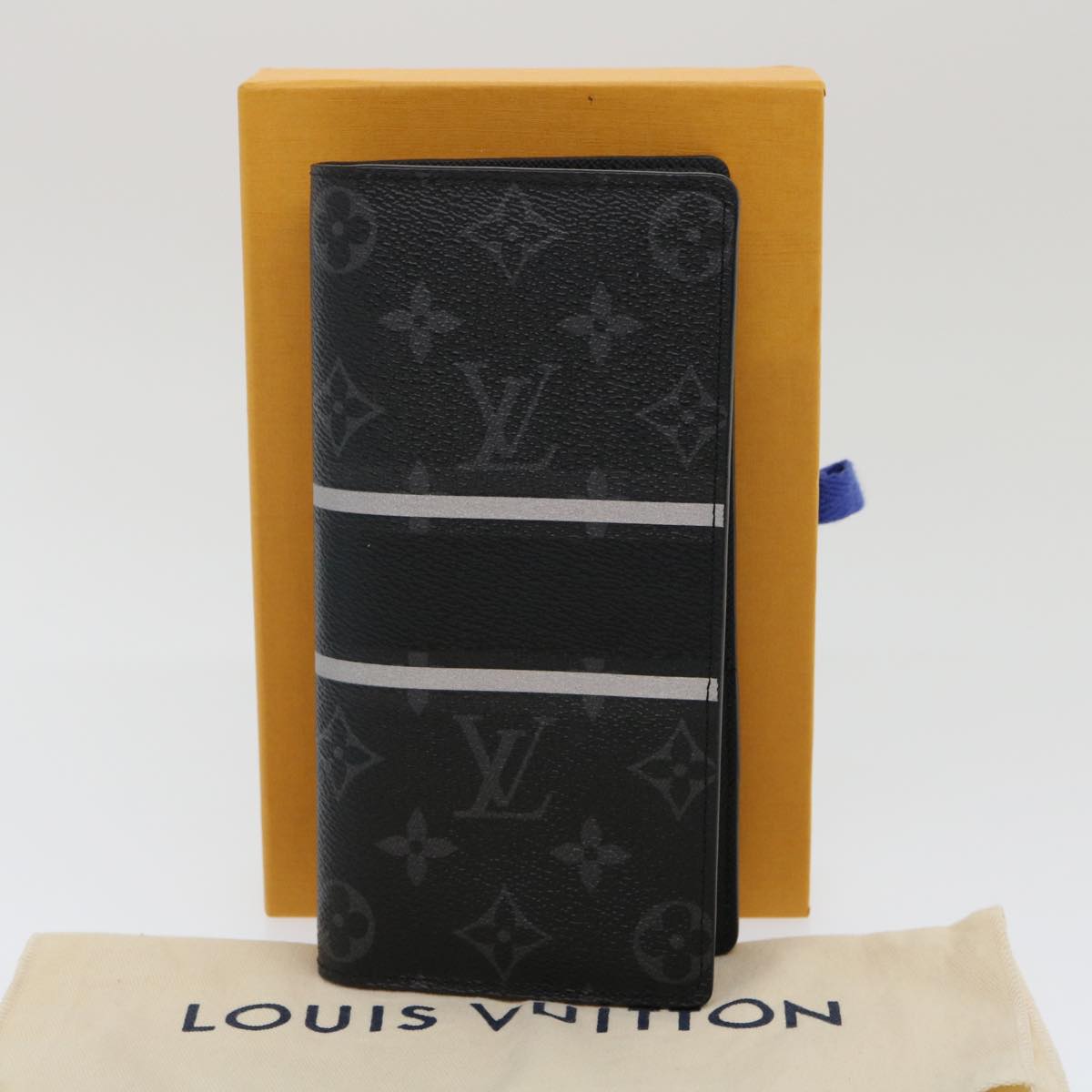 LO-LV bags 2234