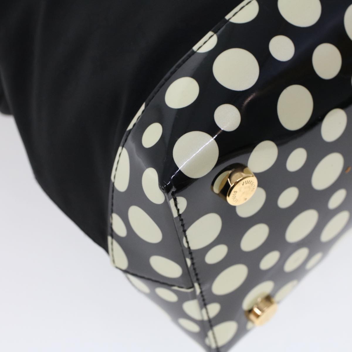 LO-LV bags 2736