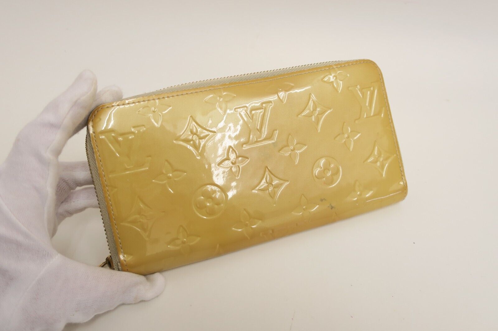 LO-LV bags 2730