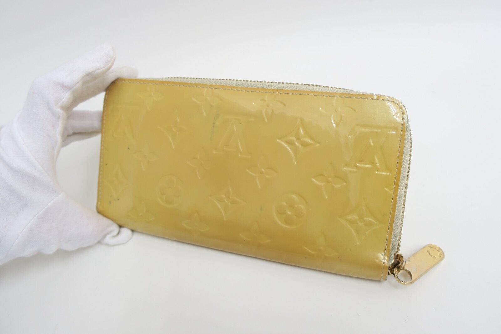 LO-LV bags 2730