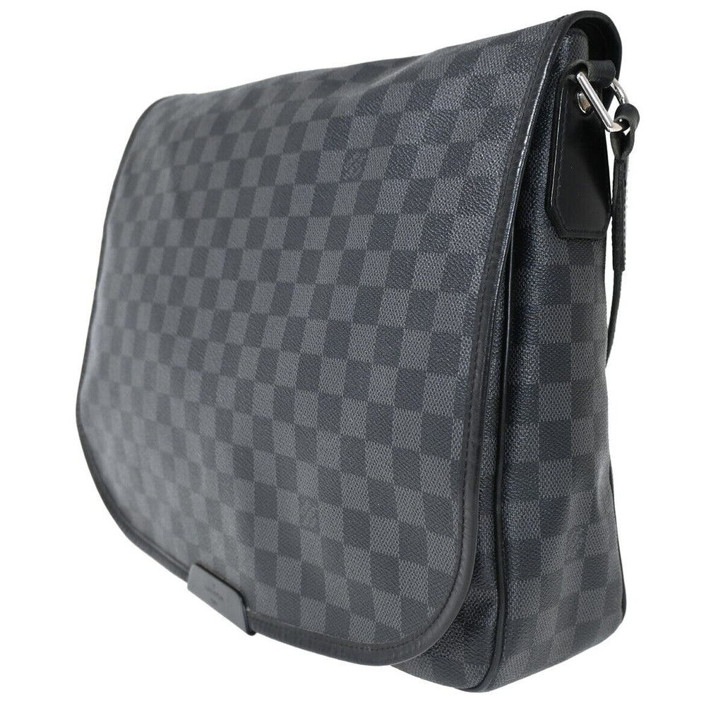 LO-LV bags 2037