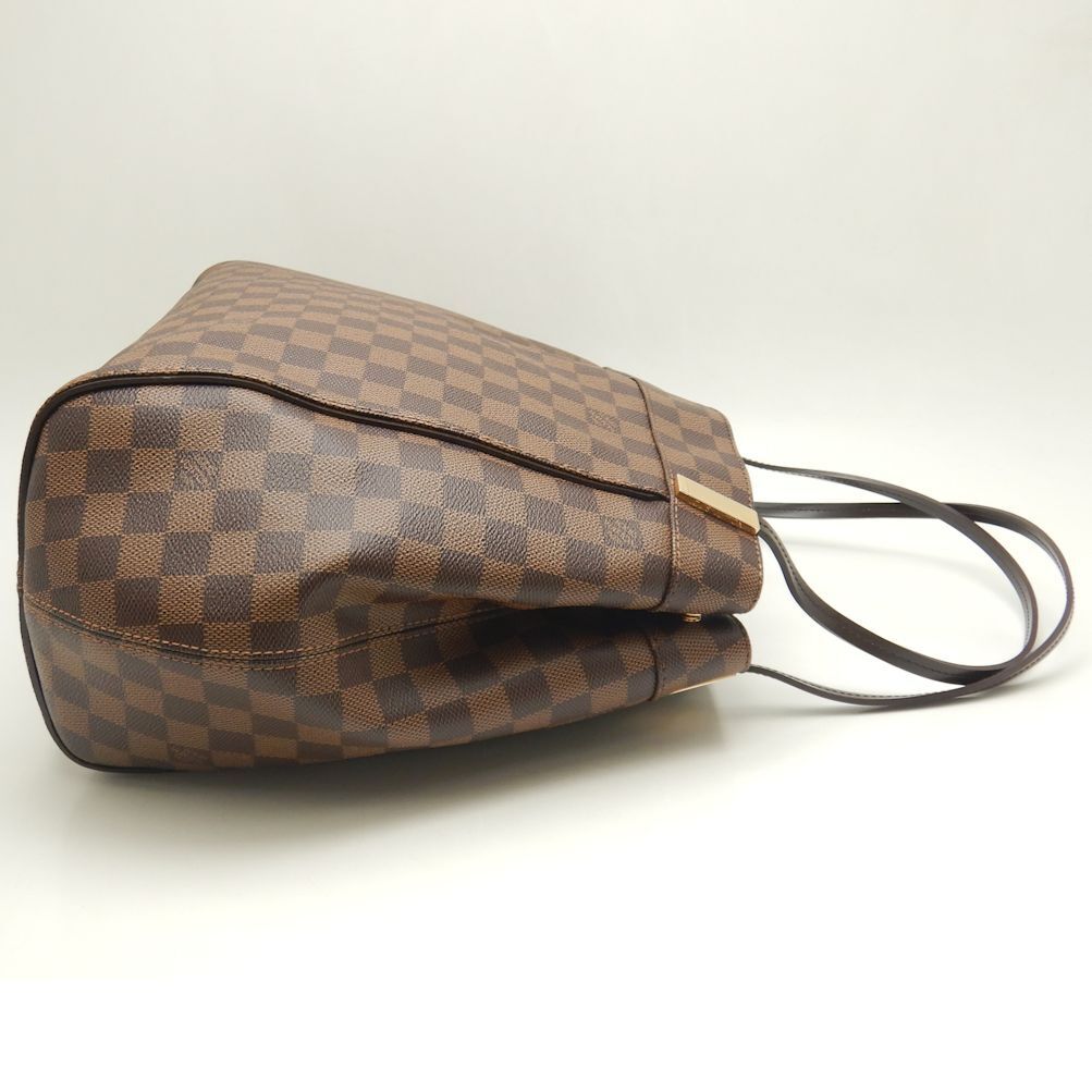 LO-LV bags 1898