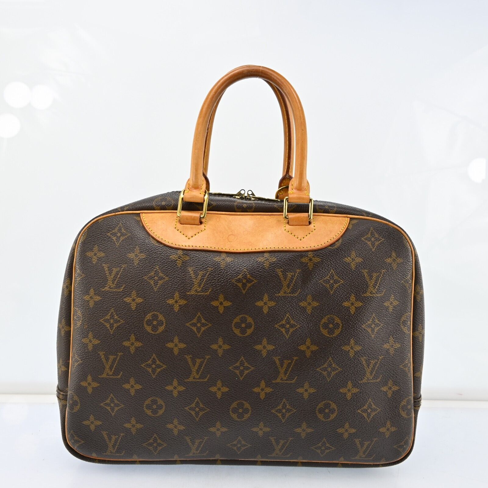 LO-LV bags 2079