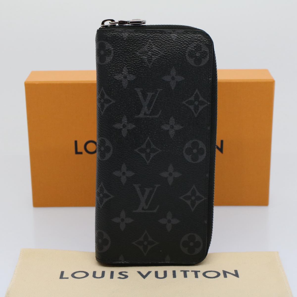 LO-LV bags 2241