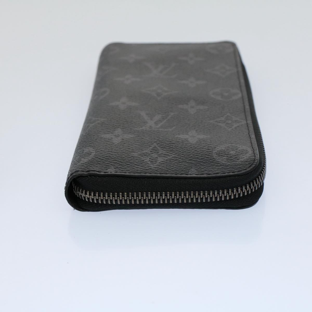 LO-LV bags 2241