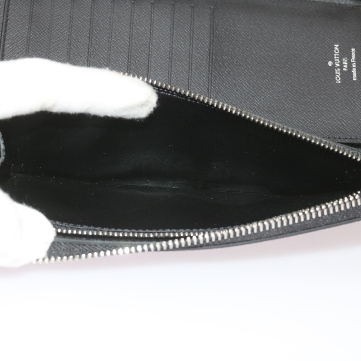 LO-LV bags 2240