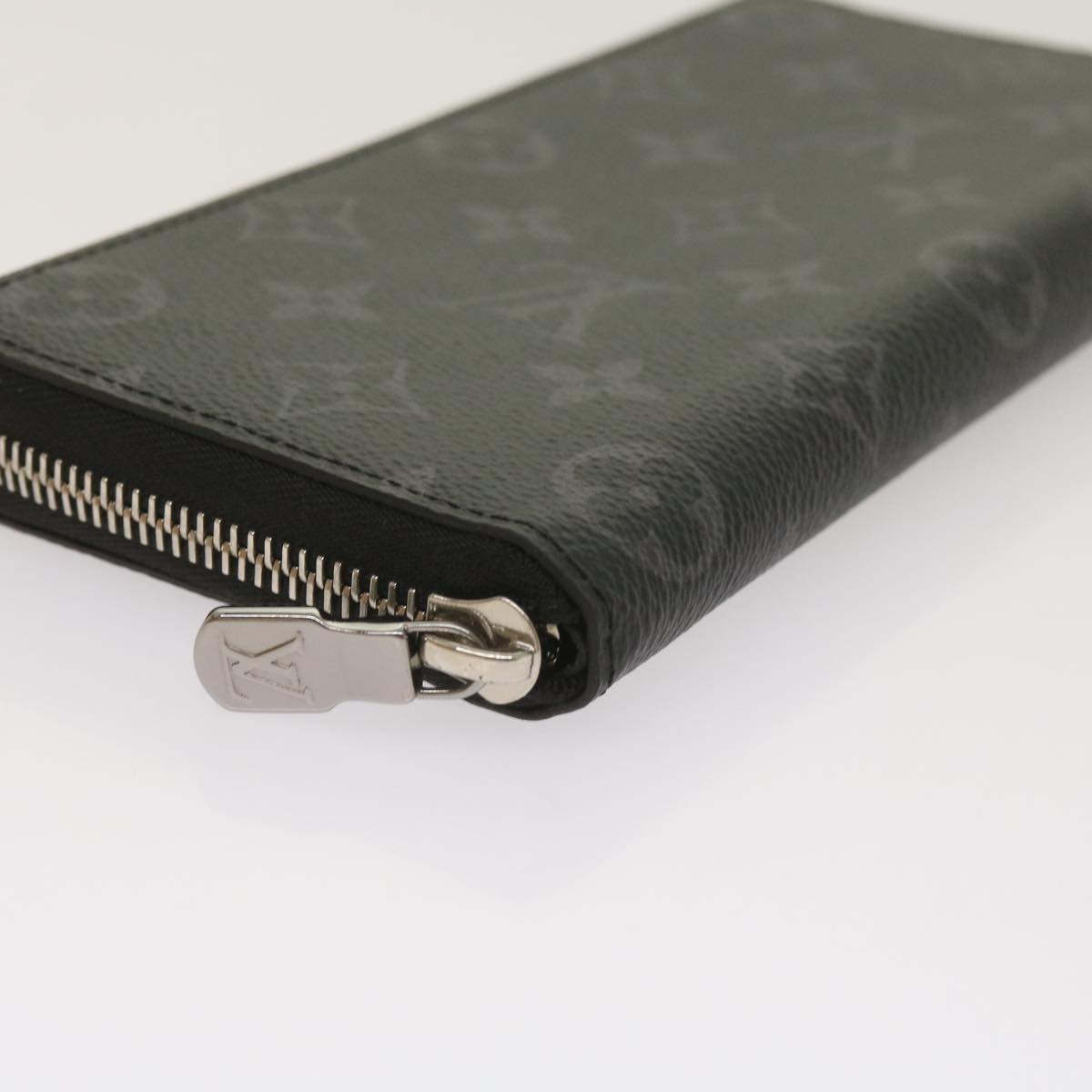 LO-LV bags 2240