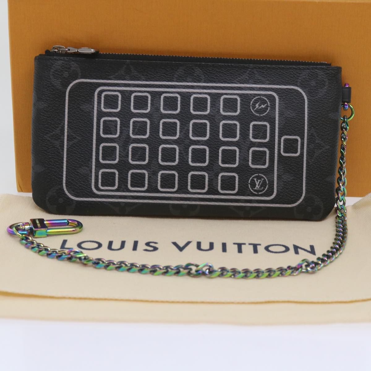LO-LV bags 2235
