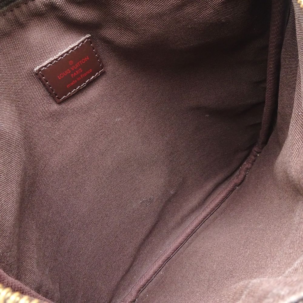 LO-LV bags 1896