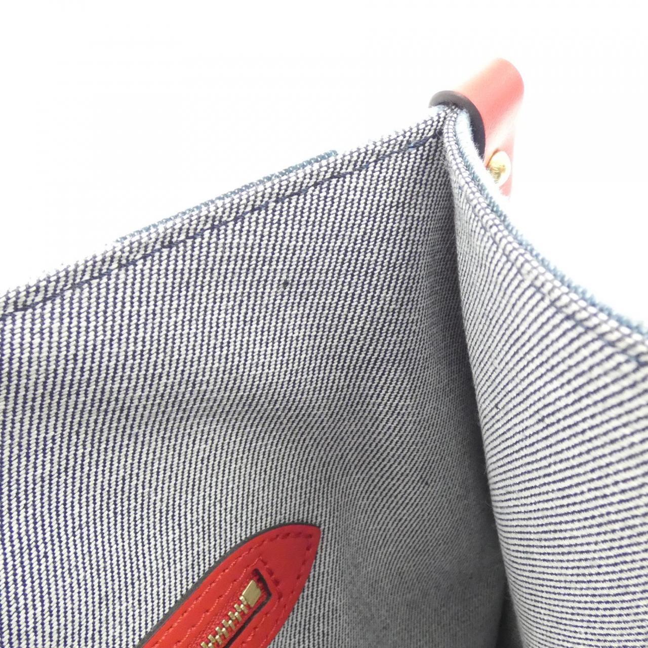 LO-LV bags 2109