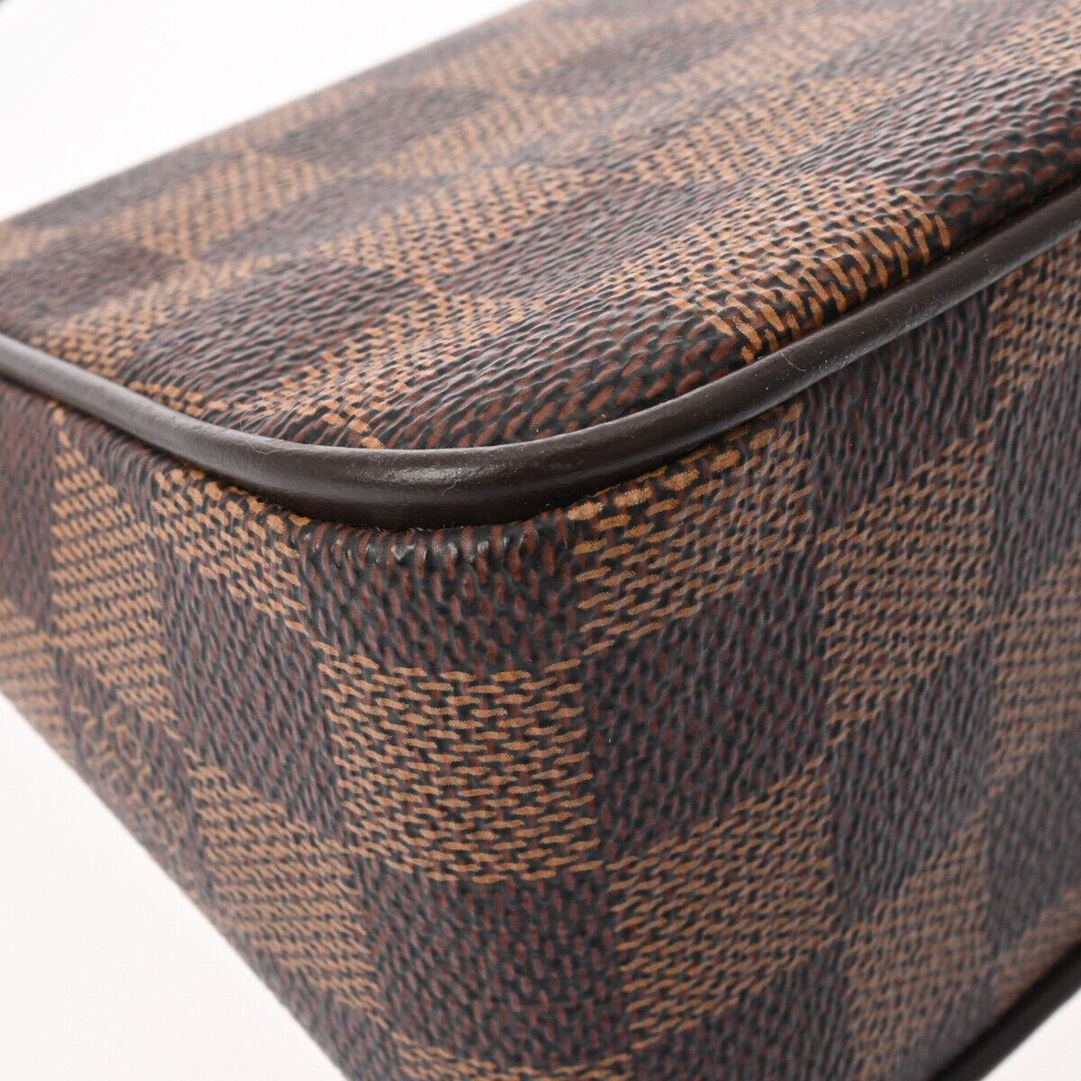 LO-LV bags 1868
