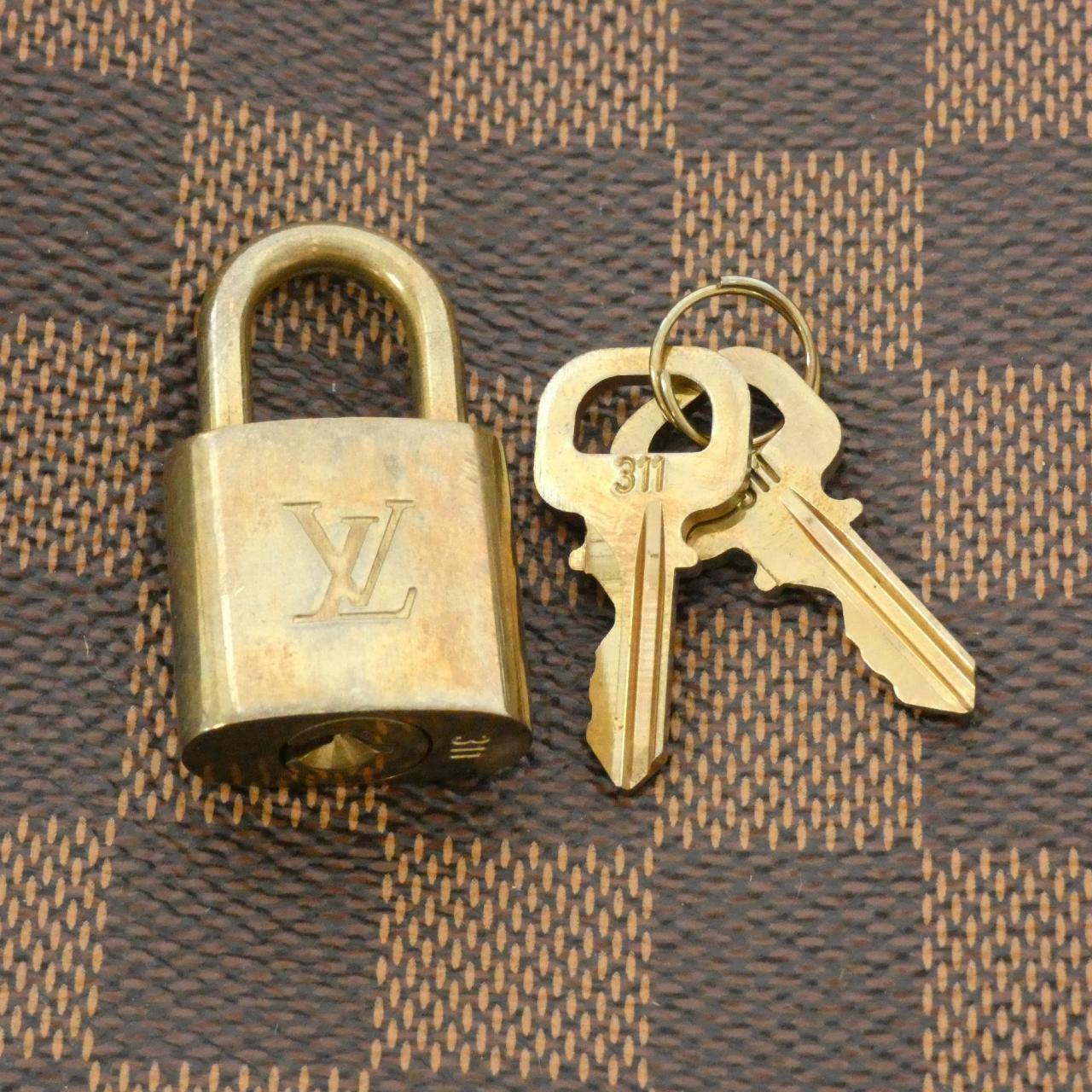 LO-LV bags 1717