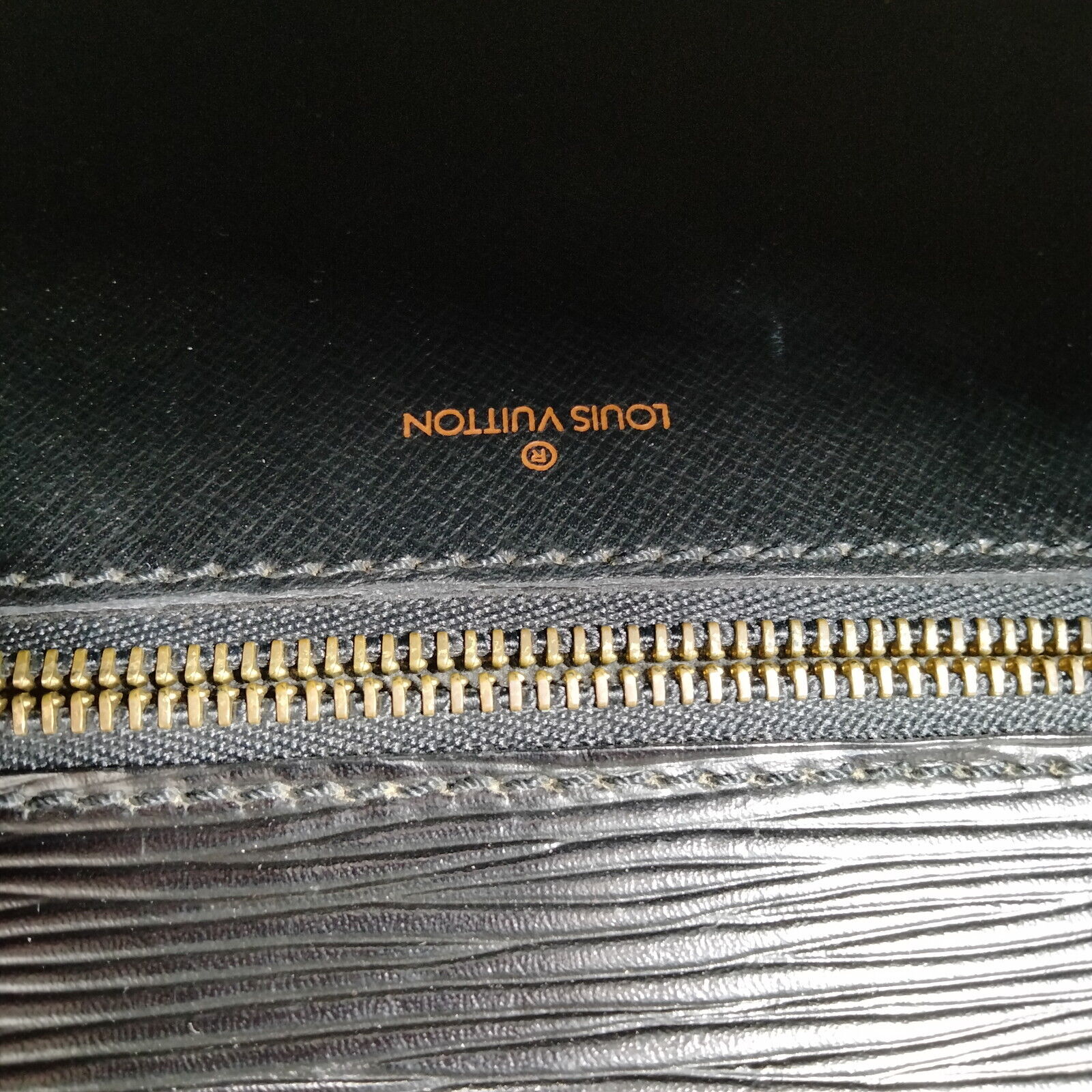 LO-LV bags 9740