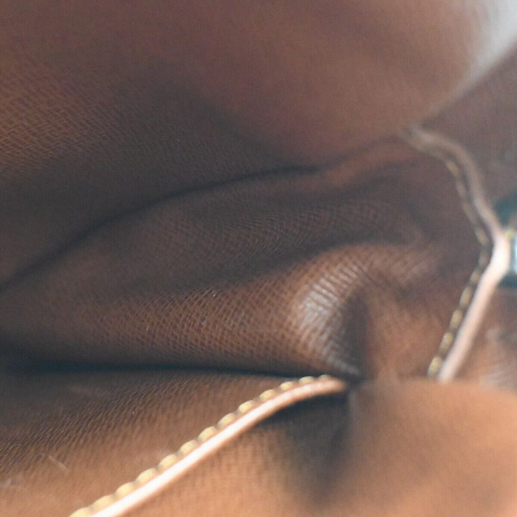 LO-LV bags 2045
