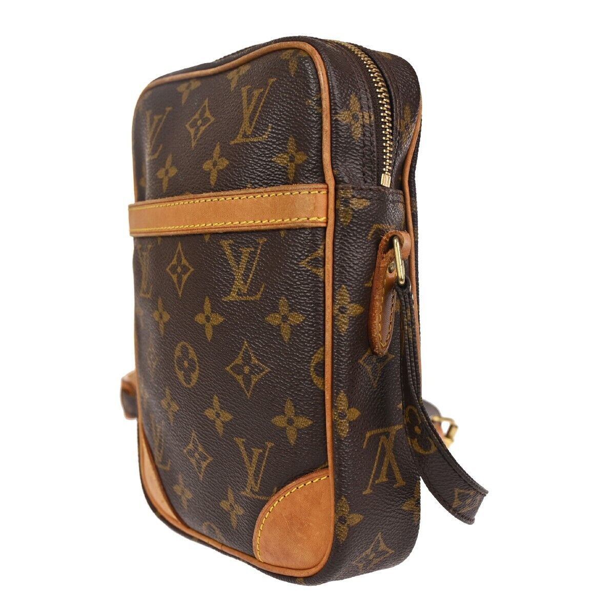 LO-LV bags 2045