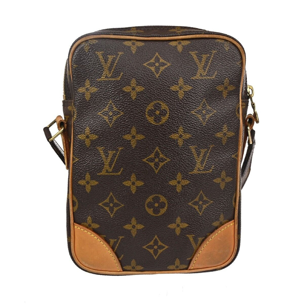 LO-LV bags 2045