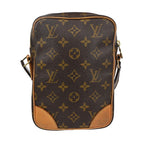 LO-LV bags 2045