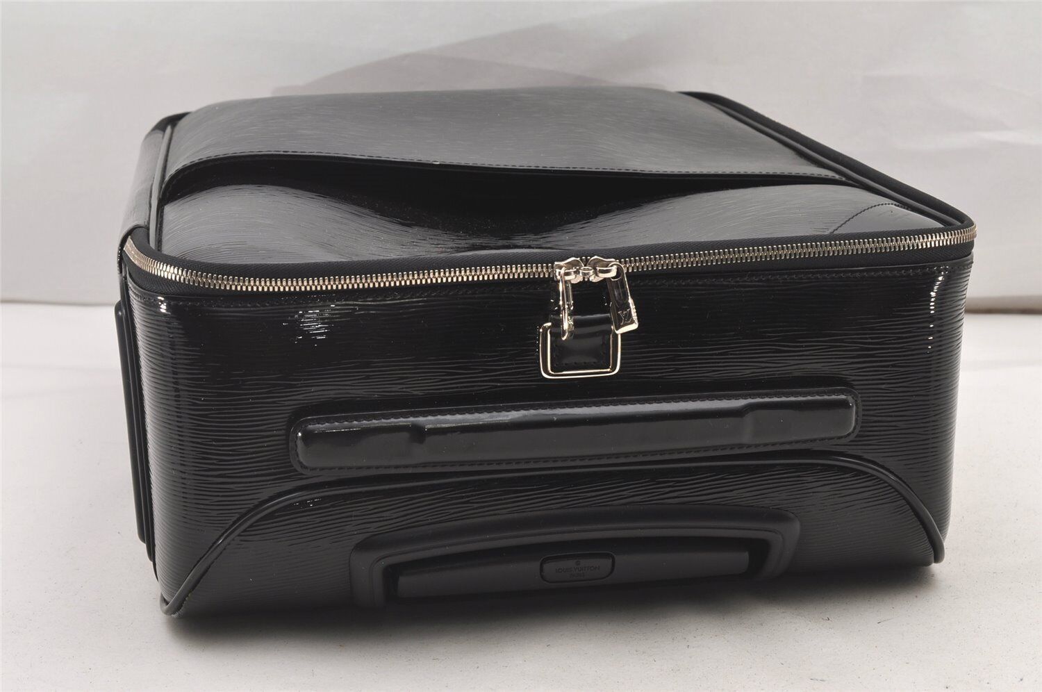 LO-LV bags 2502