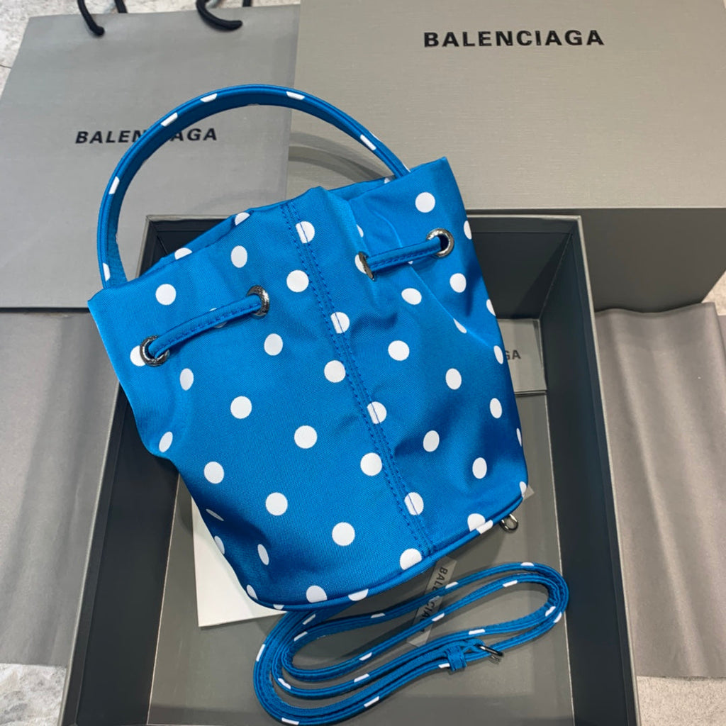 BLN-Ciaga Le Cagole Medium Bucket Bag In Blue, For Women,  Bags 11.8in/30LO