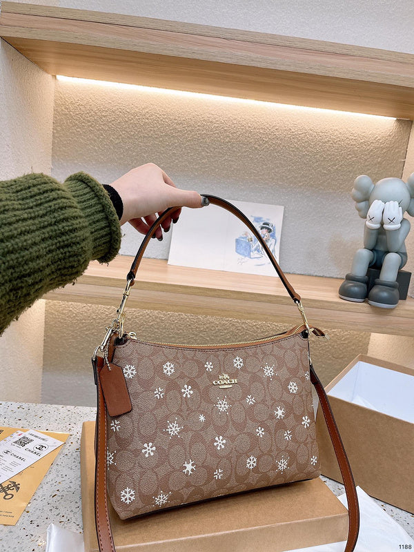 LO - CCH Bags - 219