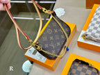 LO - LV Bags - 15010
