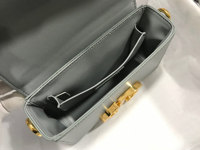 LO - DYOR   BAGS FOR WOMEN - FASHION LUXURY BAGS 213