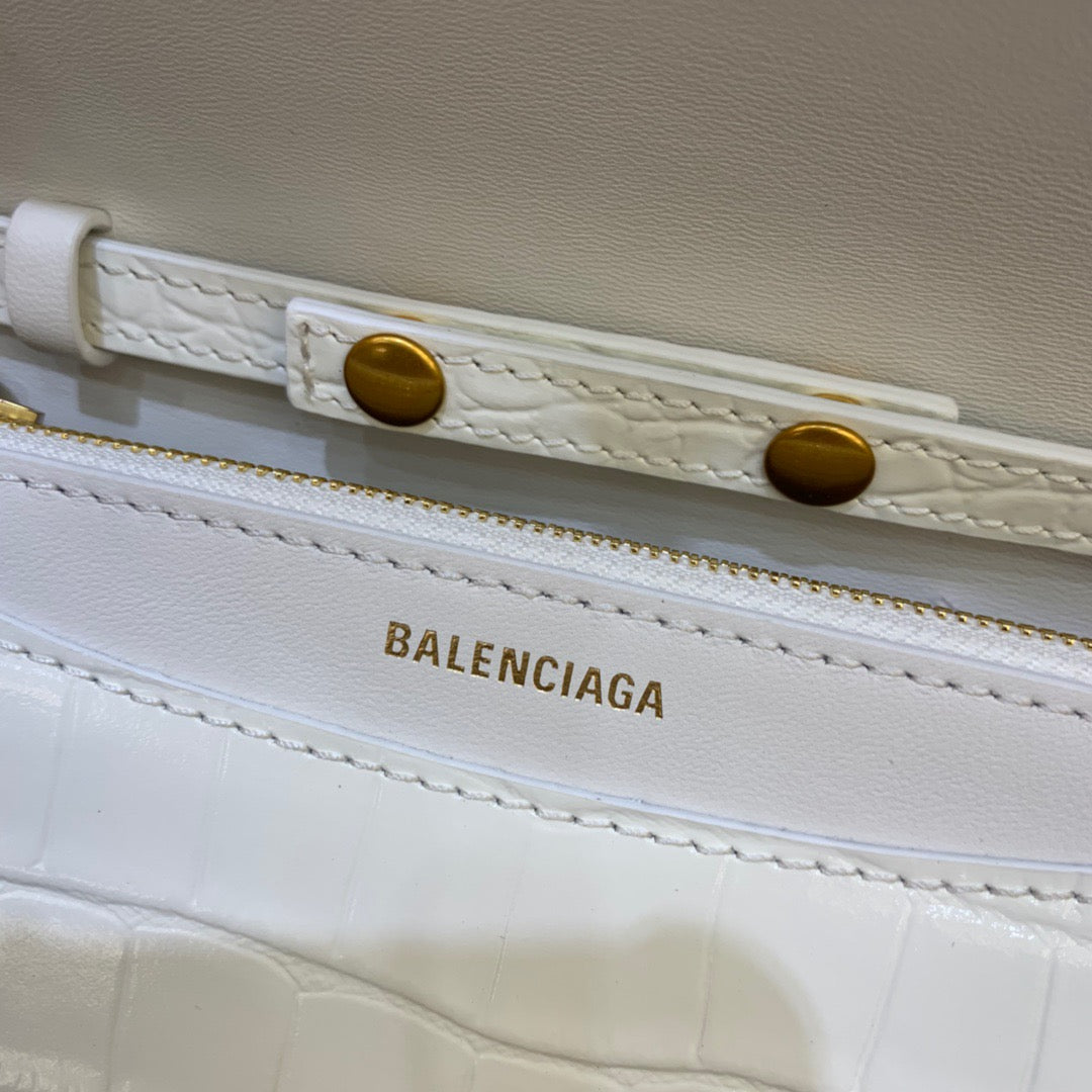 BLN-Ciaga Croc Embossed Patent B Bag With Chain In White, For Women,  Bags 7.9in/20LO