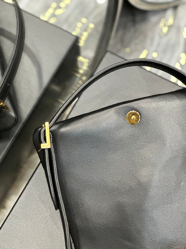 BB - YSL Bag - 2490