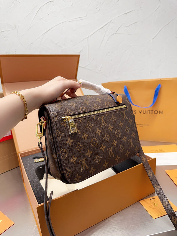 LO - LV Bags - 15024