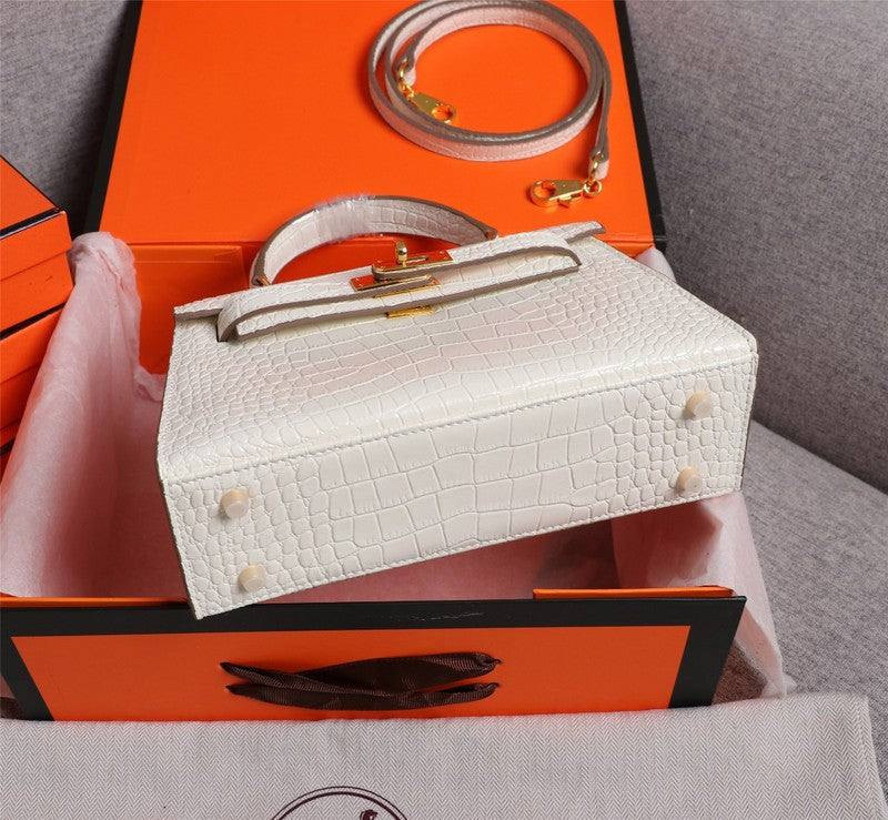 LO - HMS Luxury Bags - 740