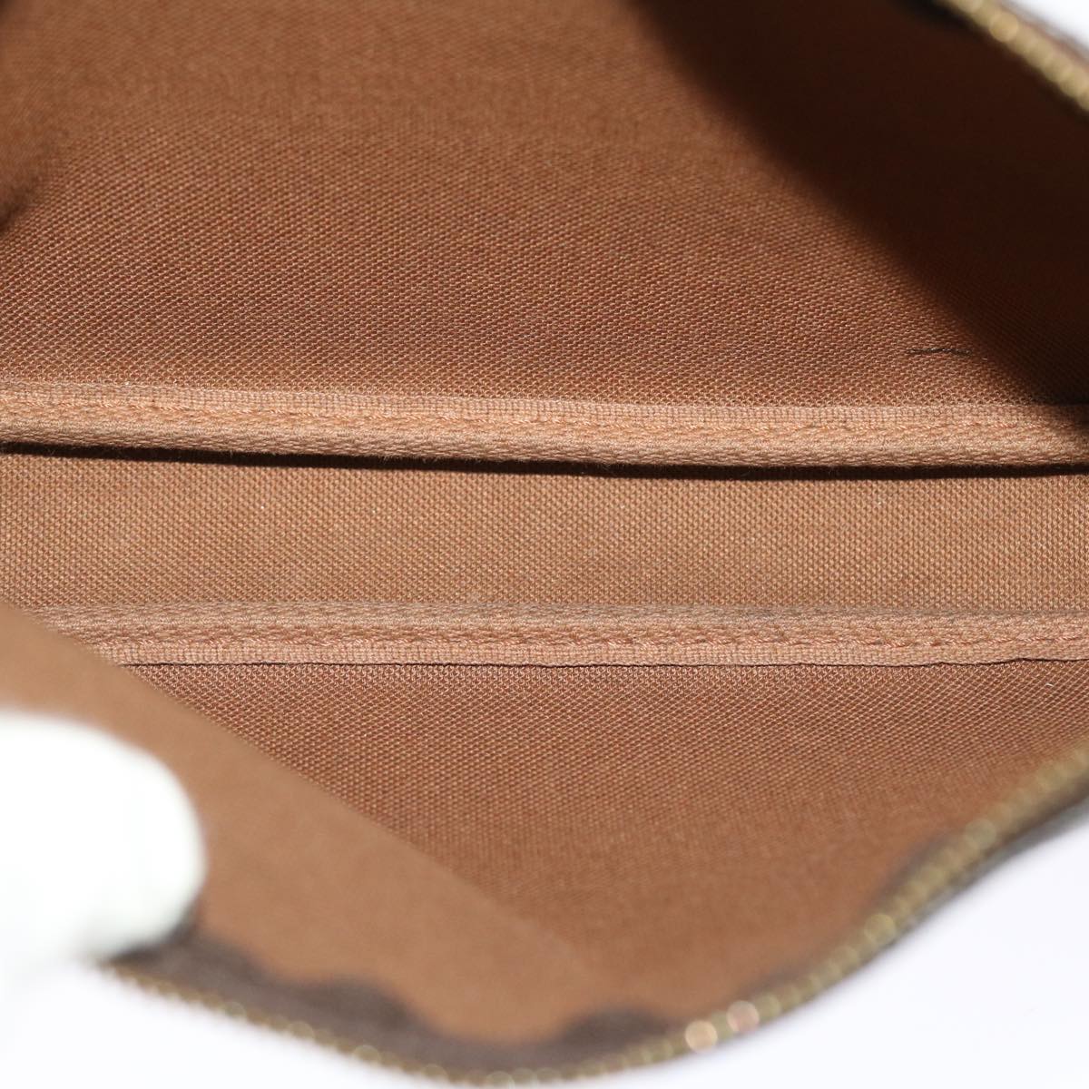 LO-LV bags 832