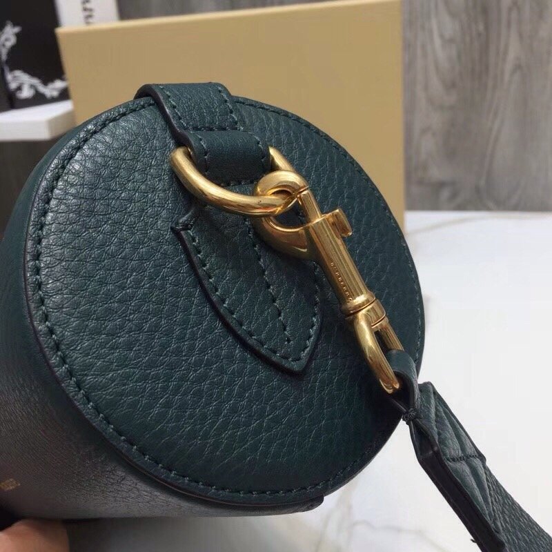 B-Berry - BB  Barrel Bag Green For Women, Bags 8.3in/21LO