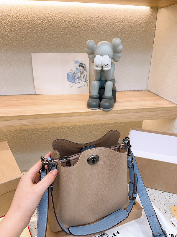LO - CCH Bags - 099