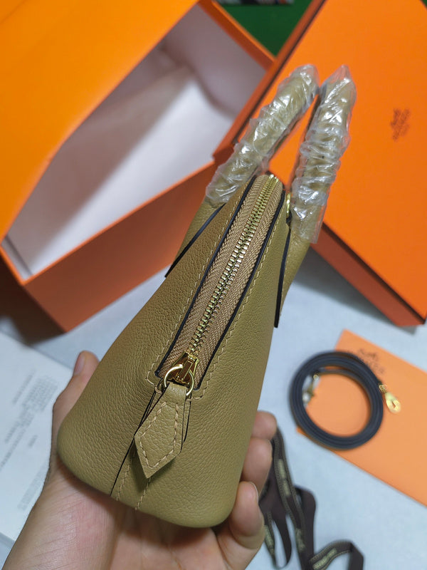 LO - HMS Luxury Bags - 835