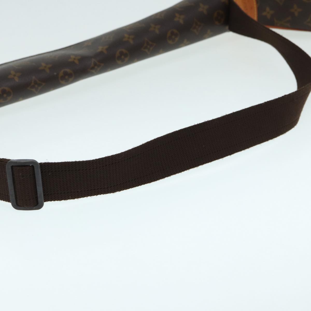 LO-LV bags 1603