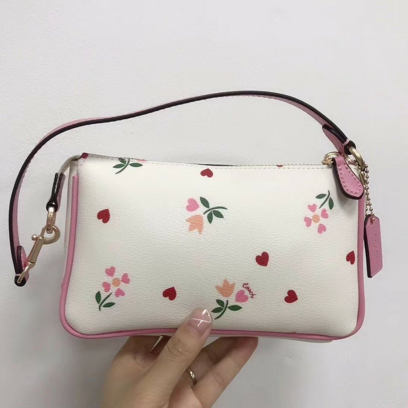 LO - CCH Bags - 541