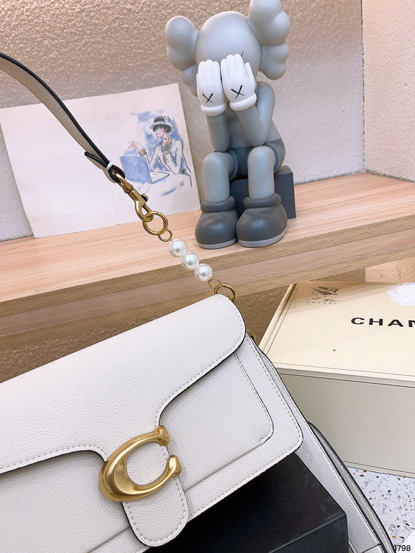 LO - CCH Bags - 019