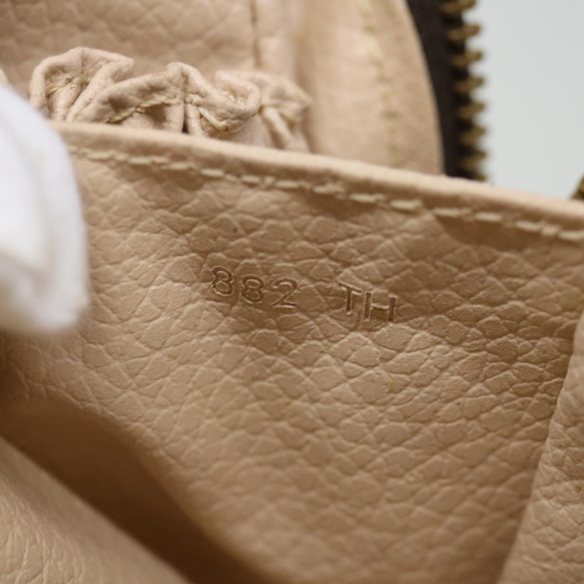 LO-LV bags 1018