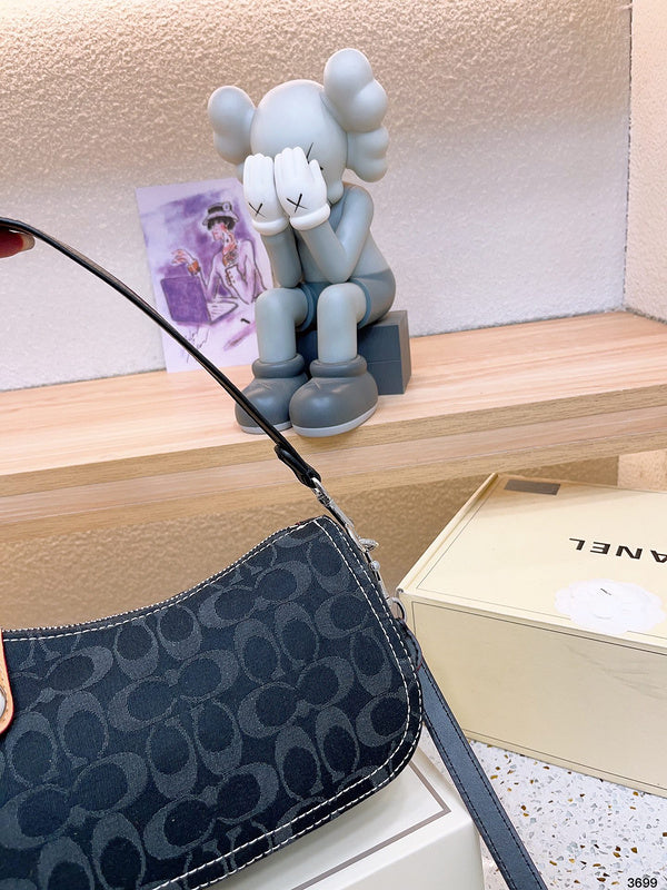 LO - CCH Bags - 164