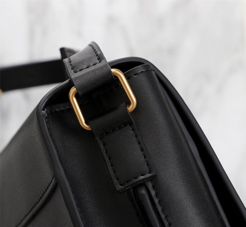 BB - YSL Bag - 2550
