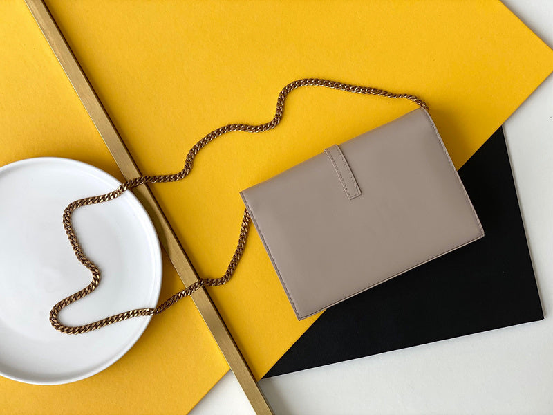 BB - YSL Bag - 3609