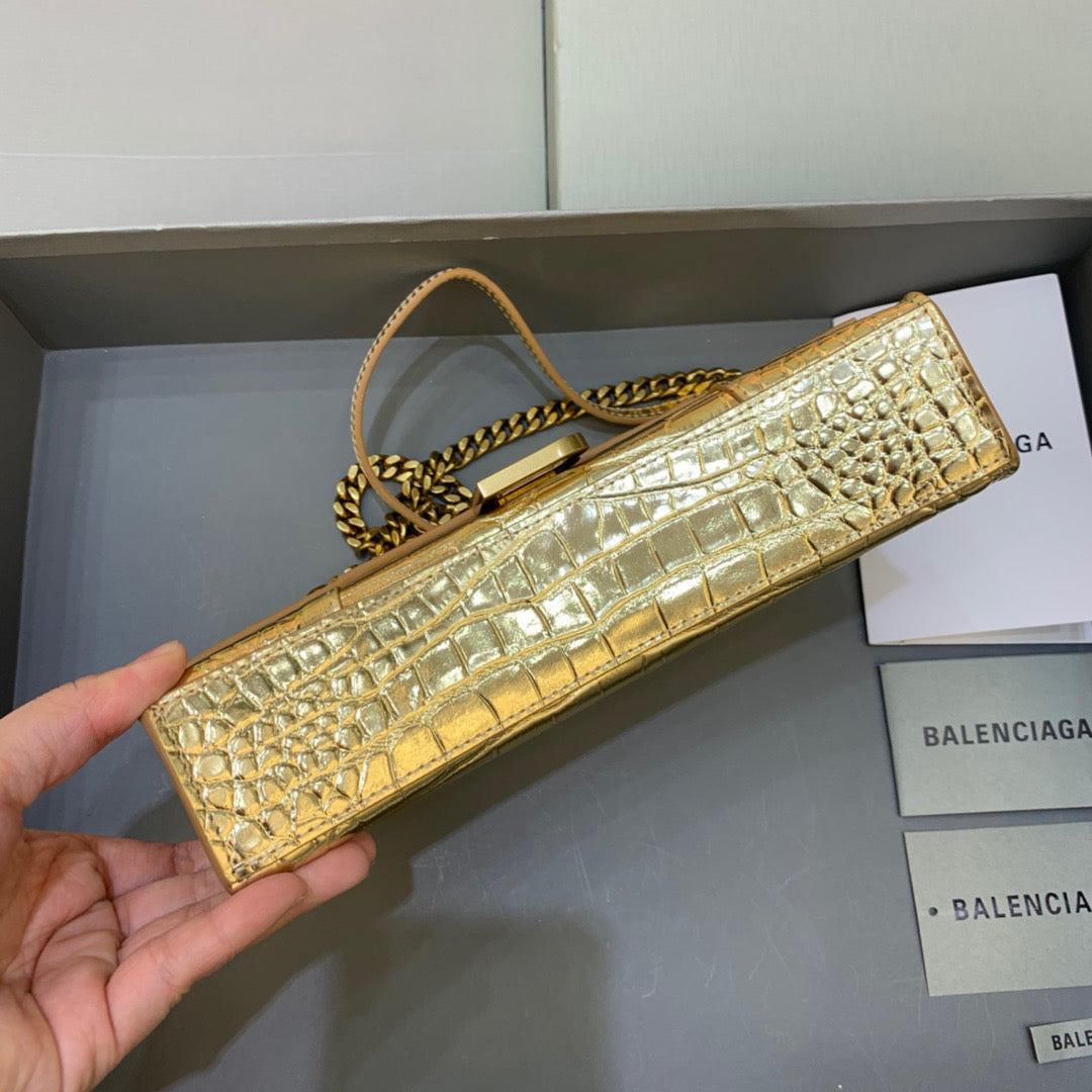 BLN-Ciaga Hourglass Wallet On Chain in Gold, For Women,  Bags 9in/23LO