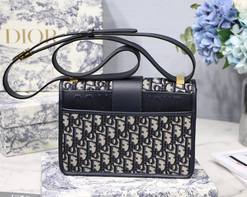 LO - DYOR   BAGS FOR WOMEN - FASHION LUXURY BAGS 225