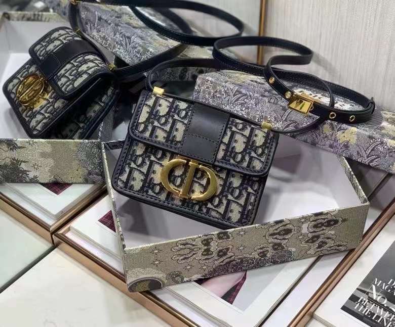 LO - DYOR   BAGS FOR WOMEN - FASHION LUXURY BAGS 441