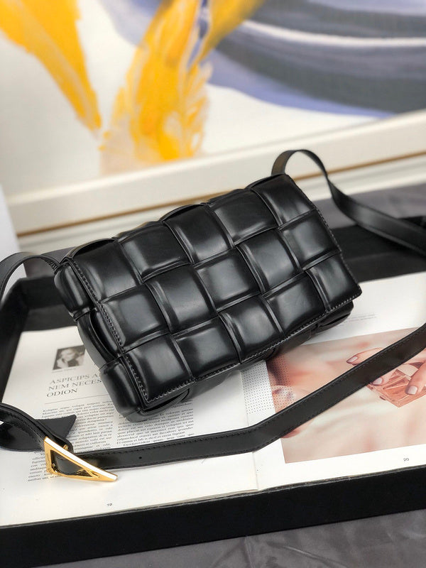 LO - BV Bags - 330
