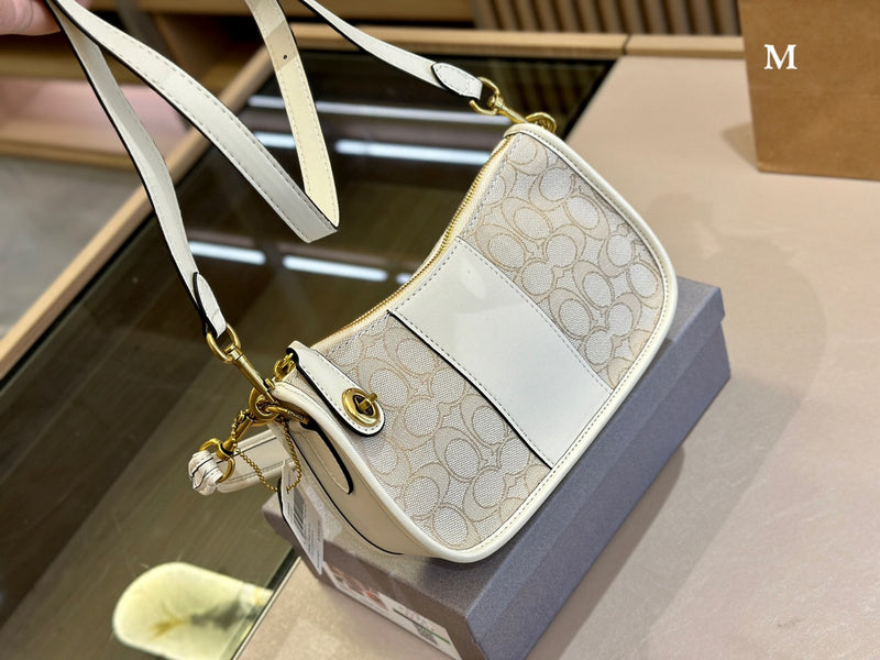 LO - CCH Bags - 074