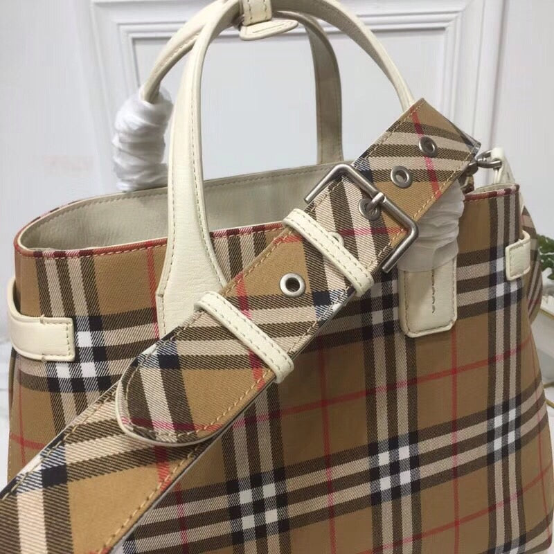 B-Berry - BB  House Check Derby Medium Banner Purse Tote White For Women, Women’s Bags 14in/35LO