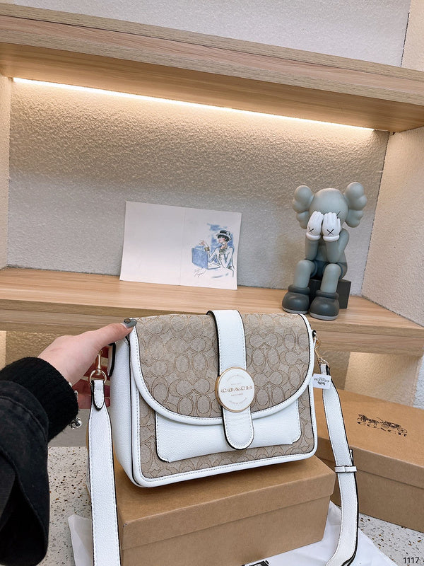 LO - CCH Bags - 243